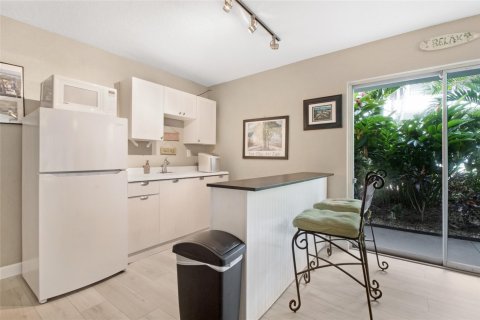 Condo in Fort Lauderdale, Florida, 1 bedroom  № 977039 - photo 9