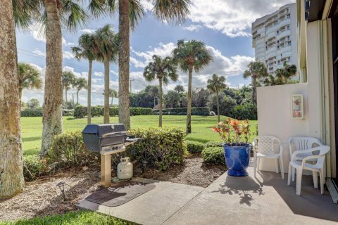 Copropriété à vendre à Hutchinson Island South, Floride: 2 chambres, 116.22 m2 № 932316 - photo 6