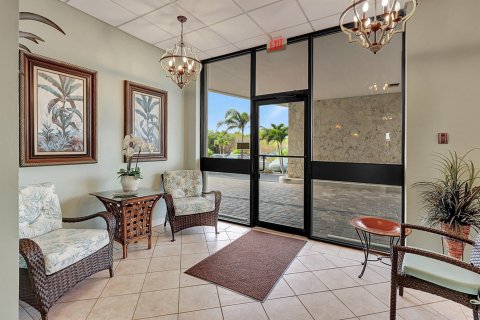 Copropriété à vendre à Hutchinson Island South, Floride: 2 chambres, 116.22 m2 № 932316 - photo 2