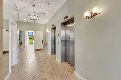 Copropriété à vendre à Hutchinson Island South, Floride: 2 chambres, 116.22 m2 № 932316 - photo 1