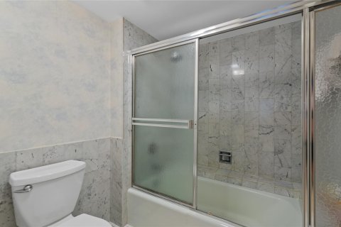 Copropriété à vendre à Fort Lauderdale, Floride: 1 chambre, 101.08 m2 № 1185583 - photo 24