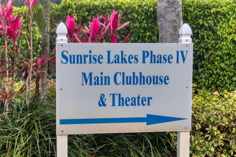 Condo in Sunrise, Florida, 2 bedrooms  № 1185603 - photo 11