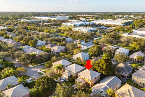 Villa ou maison à vendre à Coconut Creek, Floride: 4 chambres, 205.78 m2 № 718662 - photo 5