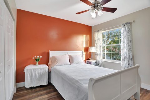 Villa ou maison à vendre à Coconut Creek, Floride: 4 chambres, 205.78 m2 № 718662 - photo 23