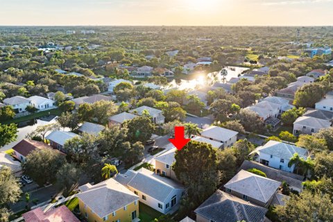 Villa ou maison à vendre à Coconut Creek, Floride: 4 chambres, 205.78 m2 № 718662 - photo 4