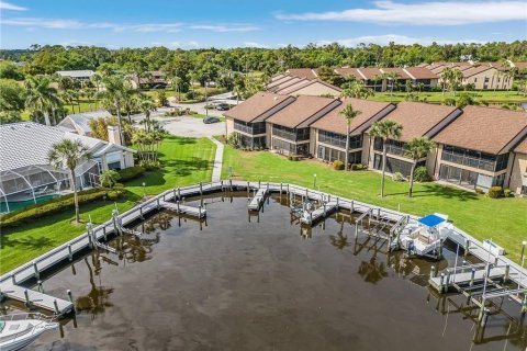 Copropriété à vendre à North Fort Myers, Floride: 2 chambres, 106.47 m2 № 1351432 - photo 1