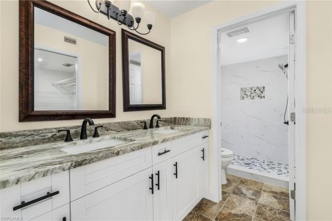 Copropriété à vendre à North Fort Myers, Floride: 2 chambres, 106.47 m2 № 1351432 - photo 13