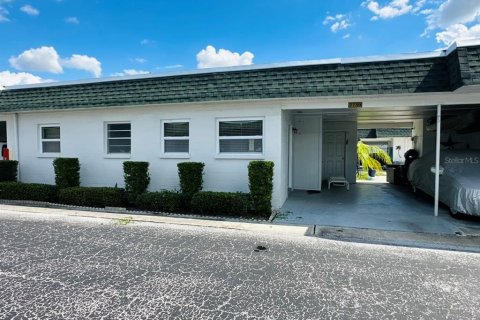 Casa en venta en Saint Petersburg, Florida, 2 dormitorios, 66.89 m2 № 1351387 - foto 1