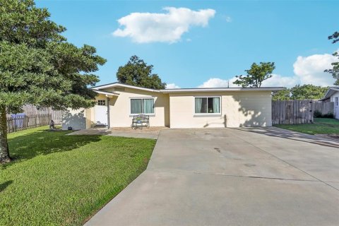 Casa en venta en Ocoee, Florida, 3 dormitorios, 163.79 m2 № 1351388 - foto 1