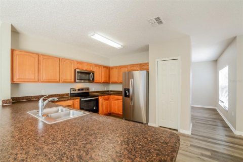 Casa en alquiler en Kissimmee, Florida, 4 dormitorios, 272.3 m2 № 1351431 - foto 4