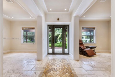 Villa ou maison à vendre à Miami, Floride: 4 chambres, 282.61 m2 № 1394697 - photo 2