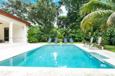 Casa en venta en Miami, Florida, 4 dormitorios, 282.61 m2 № 1394697 - foto 17