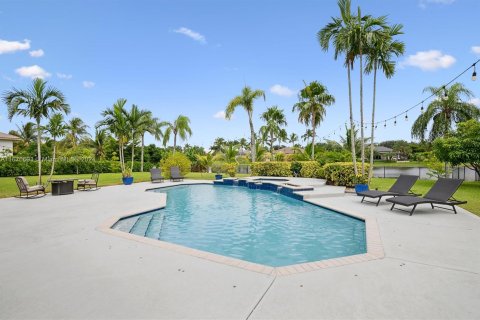 Casa en venta en Davie, Florida, 4 dormitorios, 254.55 m2 № 1394695 - foto 1