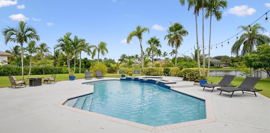 Casa en Davie, Florida 4 dormitorios, 254.55 m2 № 1394695