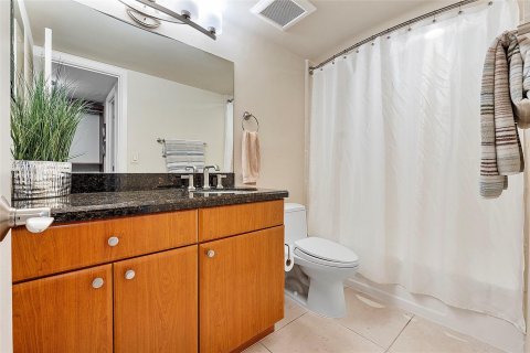 Copropriété à vendre à Pompano Beach, Floride: 2 chambres, 104.05 m2 № 952434 - photo 24