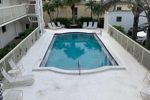 Copropriété à vendre à West Palm Beach, Floride: 2 chambres, 89.93 m2 № 952390 - photo 1