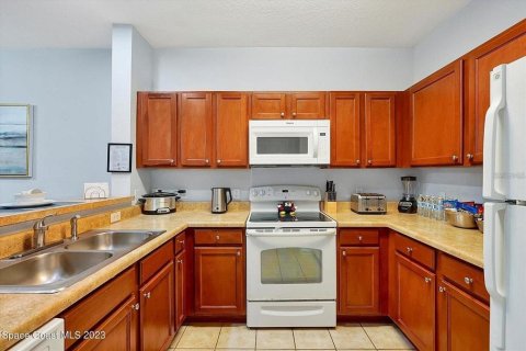 Condo in Kissimmee, Florida, 2 bedrooms  № 1346523 - photo 9