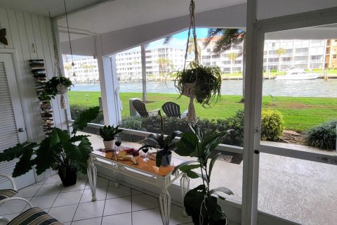 Condominio en venta en North Palm Beach, Florida, 1 dormitorio, 66.15 m2 № 888394 - foto 16