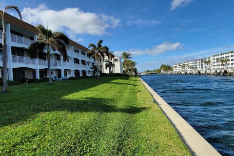 Condominio en venta en North Palm Beach, Florida, 1 dormitorio, 66.15 m2 № 888394 - foto 1