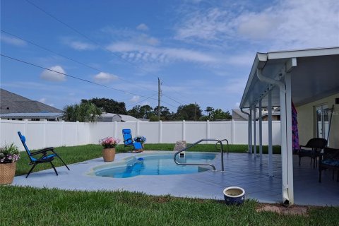 House in Edgewater, Florida 3 bedrooms, 134.43 sq.m. № 1359947 - photo 28