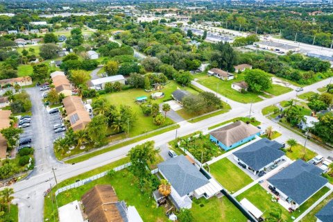 Villa ou maison à vendre à West Palm Beach, Floride: 4 chambres, 167.22 m2 № 952060 - photo 28