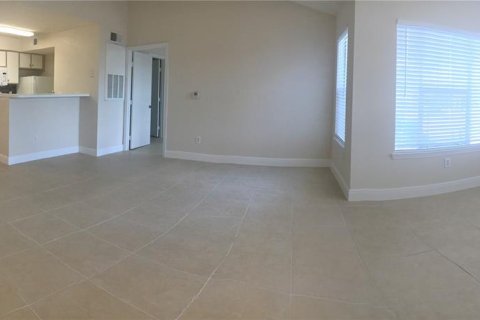 Condo in Kissimmee, Florida, 2 bedrooms  № 1347261 - photo 3