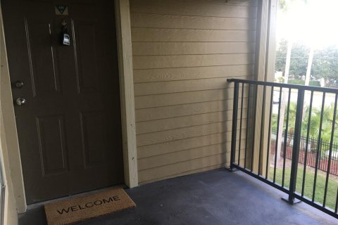 Condo in Kissimmee, Florida, 2 bedrooms  № 1347261 - photo 2