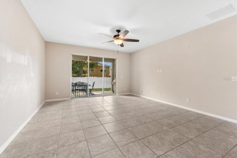 Casa en venta en Seffner, Florida, 4 dormitorios, 190.17 m2 № 1347116 - foto 24