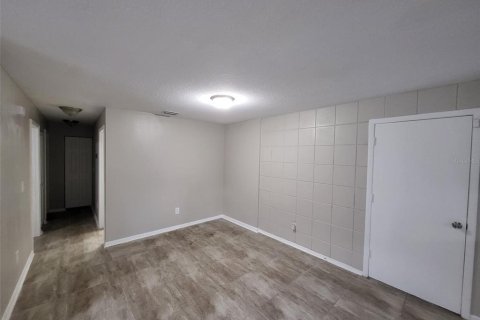 Apartamento en alquiler en Tampa, Florida, 2 dormitorios, 115.38 m2 № 1379679 - foto 6