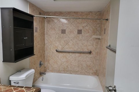 Apartamento en alquiler en Tampa, Florida, 2 dormitorios, 115.38 m2 № 1379679 - foto 15