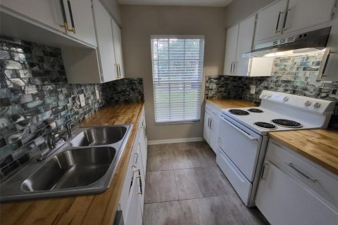 Apartamento en alquiler en Tampa, Florida, 2 dormitorios, 115.38 m2 № 1379679 - foto 8