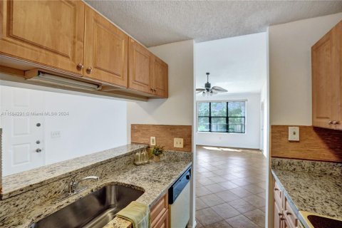 Condominio en venta en Pompano Beach, Florida, 1 dormitorio, 57.6 m2 № 1168322 - foto 4