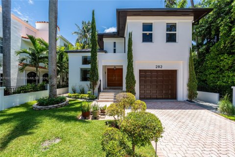 Villa ou maison à vendre à Miami Beach, Floride: 4 chambres, 299.8 m2 № 1321329 - photo 2