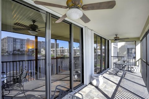 Condominio en venta en Pompano Beach, Florida, 2 dormitorios, 108.7 m2 № 978636 - foto 24