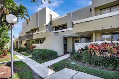 Condominio en venta en Pompano Beach, Florida, 2 dormitorios, 108.7 m2 № 978636 - foto 25
