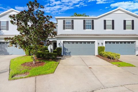 Adosado en venta en Tampa, Florida, 3 dormitorios, 184.69 m2 № 1307871 - foto 1