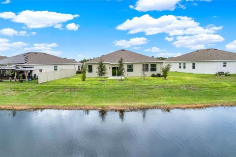 Villa ou maison à vendre à Edgewater, Floride: 4 chambres, 211.63 m2 № 1354392 - photo 2