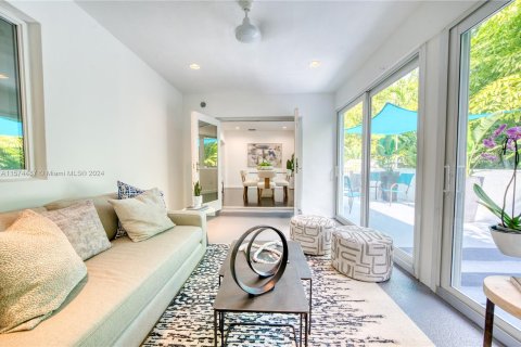 Villa ou maison à vendre à Miami Springs, Floride: 3 chambres, 153.47 m2 № 1138922 - photo 29