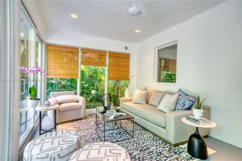 Villa ou maison à vendre à Miami Springs, Floride: 3 chambres, 153.47 m2 № 1138922 - photo 30
