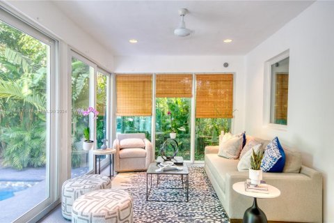 Villa ou maison à vendre à Miami Springs, Floride: 3 chambres, 153.47 m2 № 1138922 - photo 27