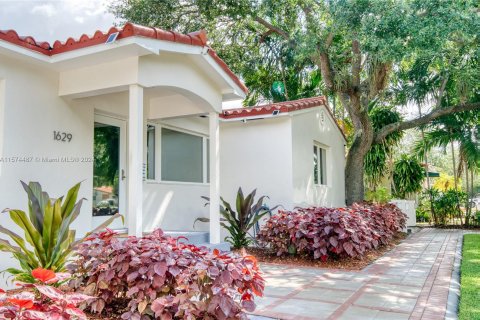 Villa ou maison à vendre à Miami Springs, Floride: 3 chambres, 153.47 m2 № 1138922 - photo 10