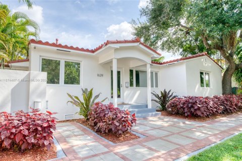 Villa ou maison à vendre à Miami Springs, Floride: 3 chambres, 153.47 m2 № 1138922 - photo 9