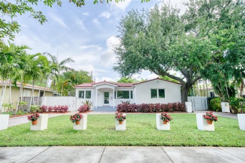 Villa ou maison à vendre à Miami Springs, Floride: 3 chambres, 153.47 m2 № 1138922 - photo 2