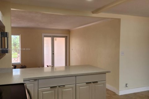 Casa en venta en Tamarac, Florida, 2 dormitorios, 154.22 m2 № 1138921 - foto 7