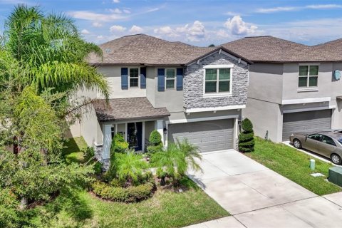 Villa ou maison à louer à Riverview, Floride: 6 chambres, 242.85 m2 № 1352954 - photo 2