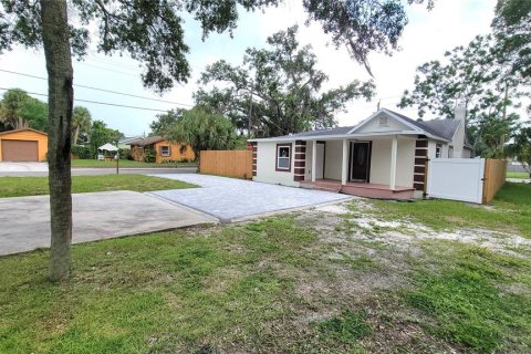 House in Sarasota, Florida 3 bedrooms, 123.75 sq.m. № 1297239 - photo 22