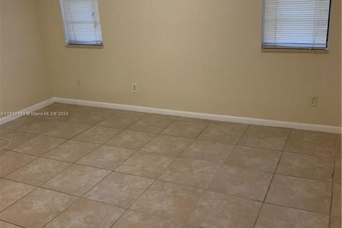 Copropriété à vendre à North Lauderdale, Floride: 3 chambres, 93.83 m2 № 1309310 - photo 10