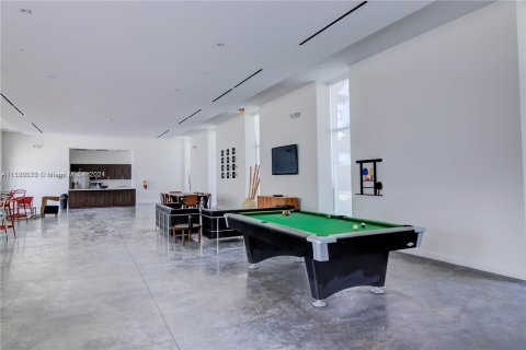 Condominio en venta en North Miami, Florida, 2 dormitorios, 148.92 m2 № 1006864 - foto 15
