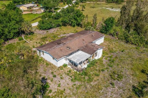 House in Punta Gorda, Florida 3 bedrooms, 125.6 sq.m. № 1126354 - photo 1