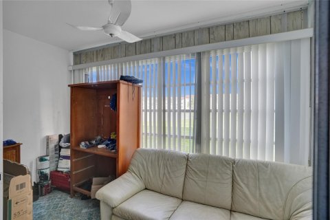 Condo in Sunrise, Florida, 2 bedrooms  № 810880 - photo 7